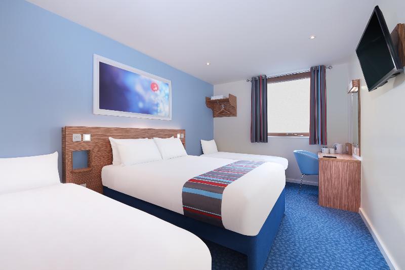 Travelodge Cardiff Airport Барри Экстерьер фото